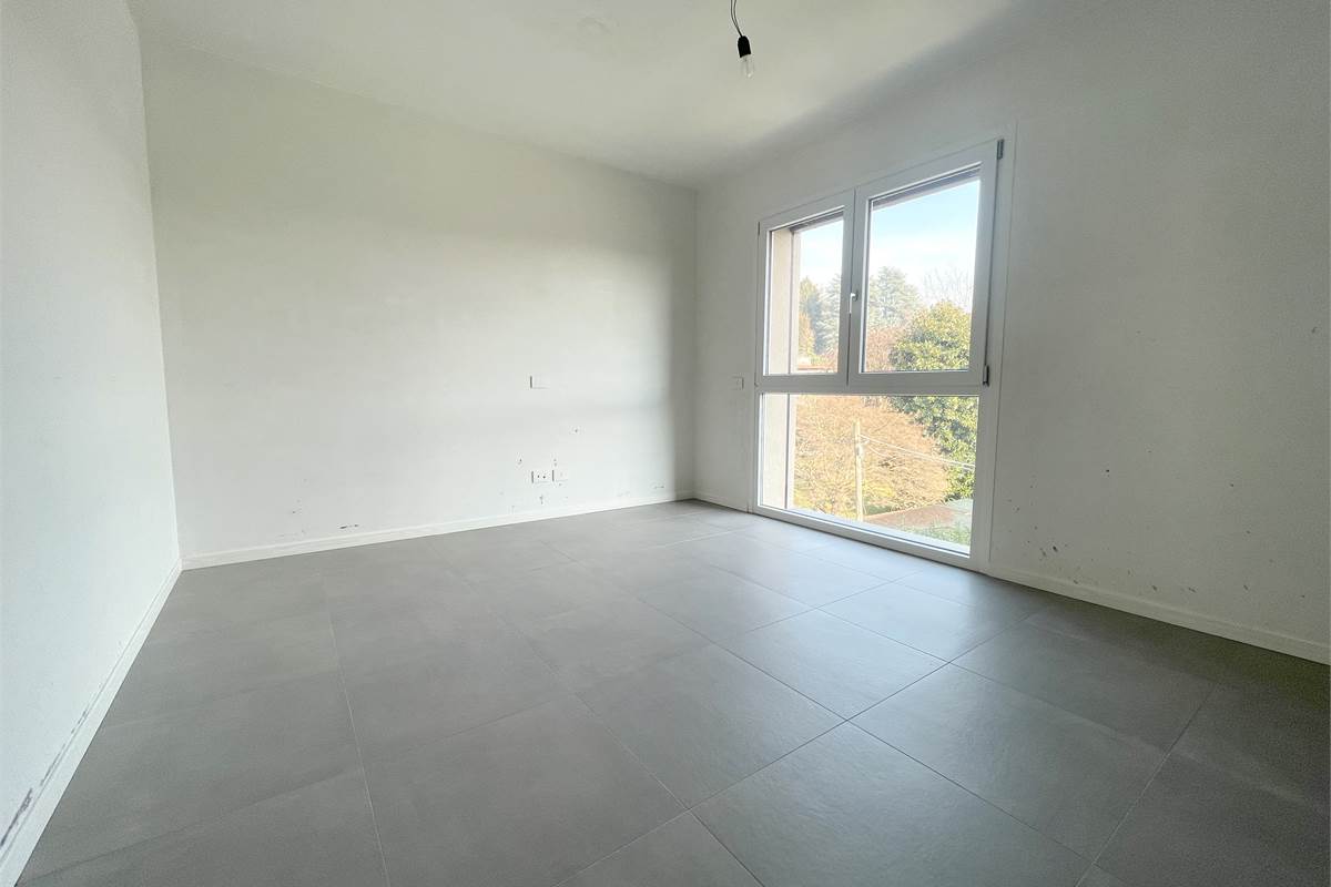 Nuovo trilocale con terrazzo