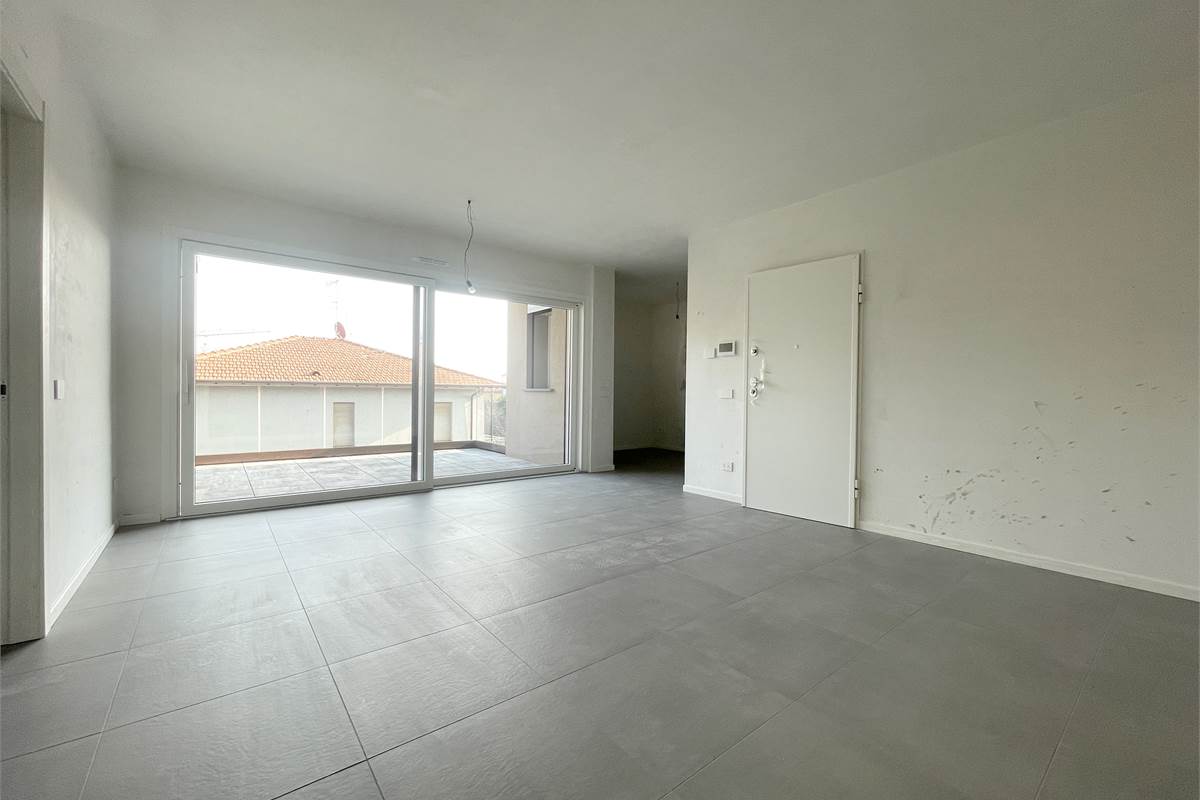 Nuovo trilocale con terrazzo