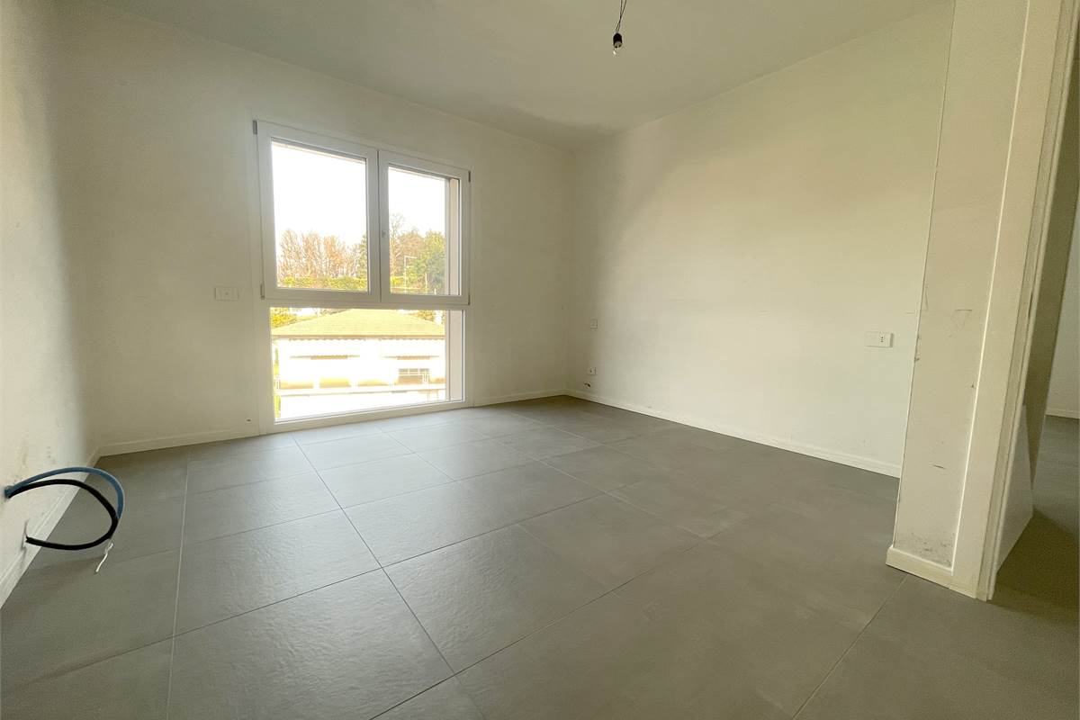 Nuovo trilocale con terrazzo