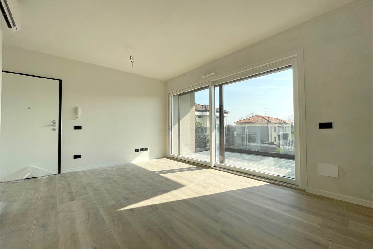 Nuovo bilocale con terrazzo