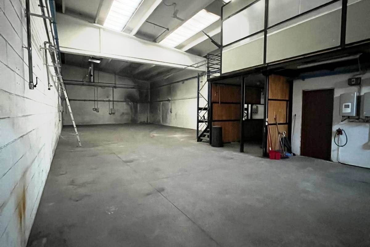 Capannone industriale