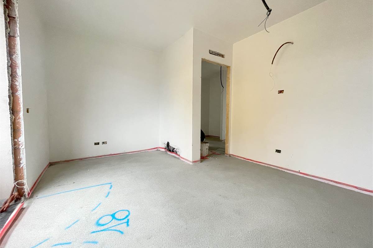 Nuovo trilocale ultimo piano con terrazzo e box