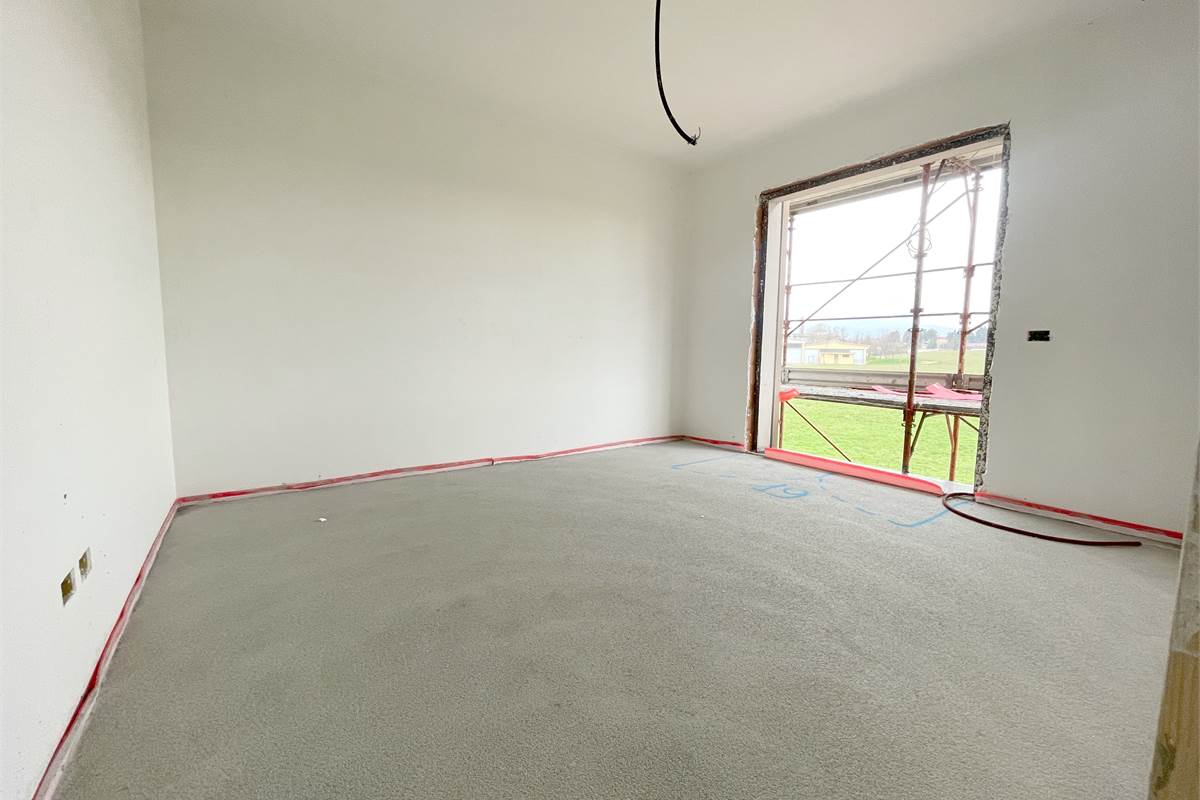 Nuovo trilocale ultimo piano con terrazzo e box