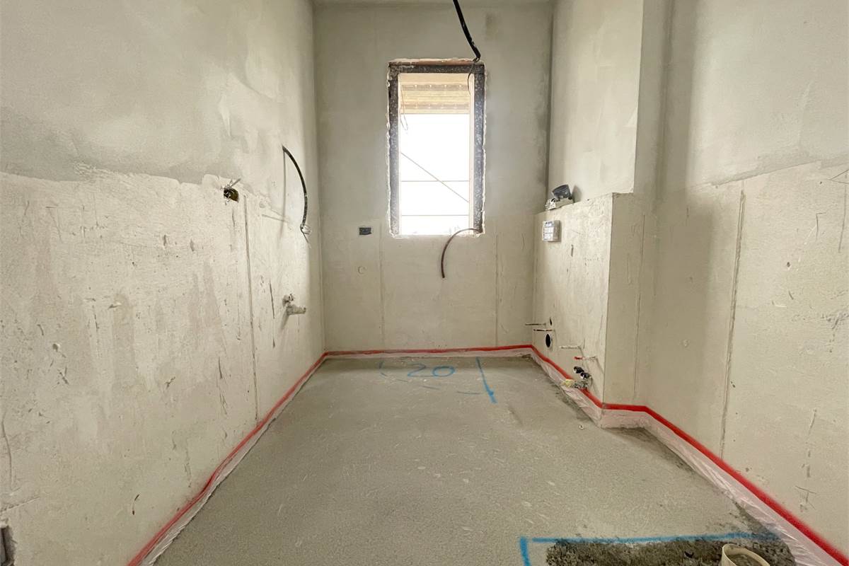 Nuovo trilocale ultimo piano con terrazzo e box