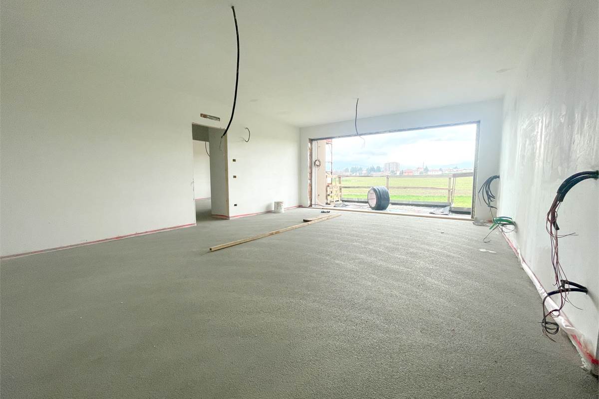 Nuovo trilocale ultimo piano con terrazzo e box