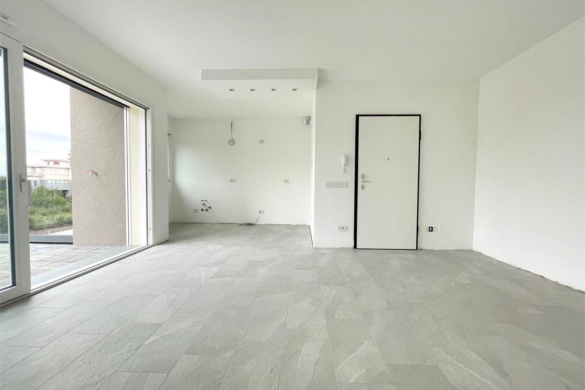 Nuovo trilocale con terrazzo