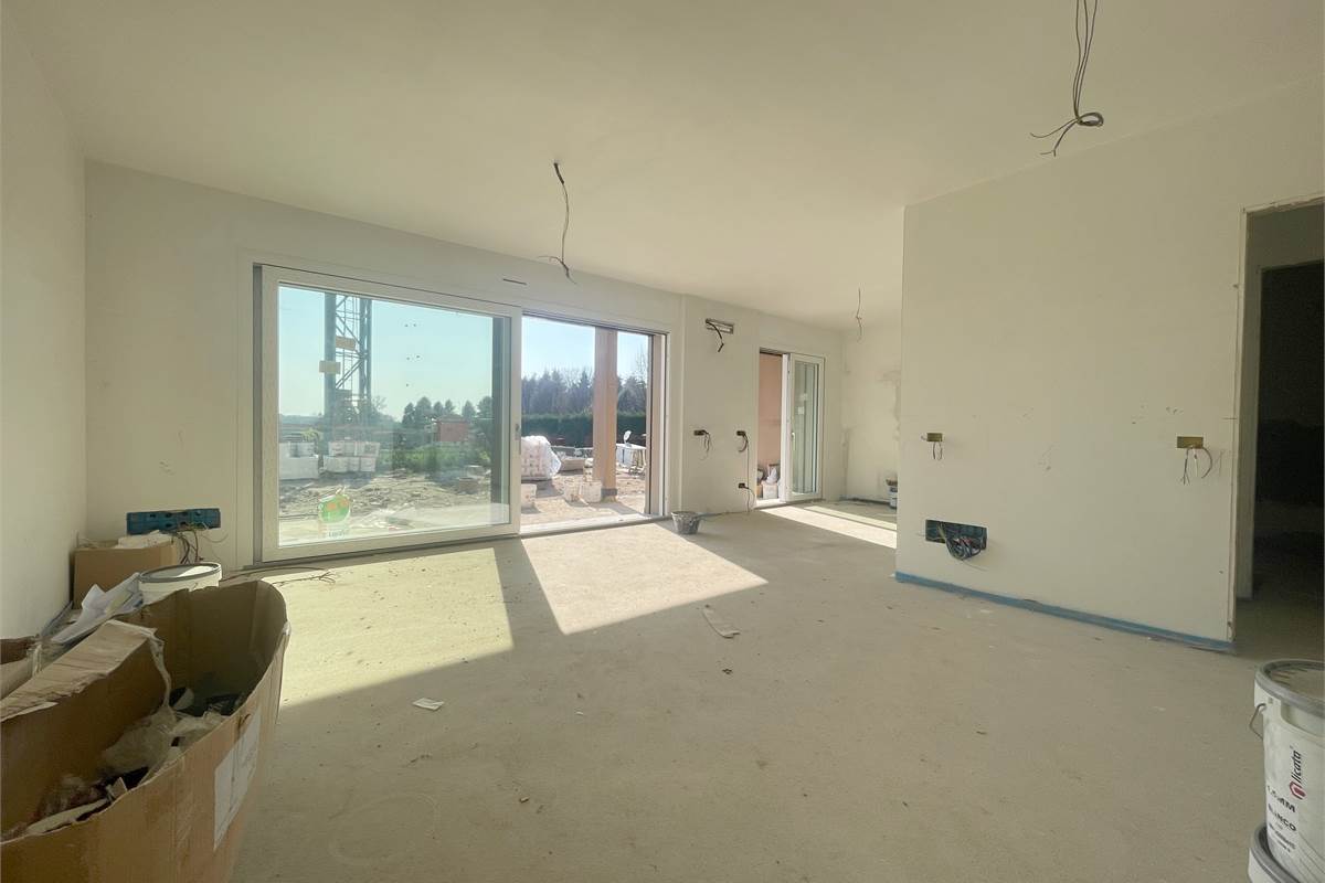 Nuovo trilocale con giardino e box doppio