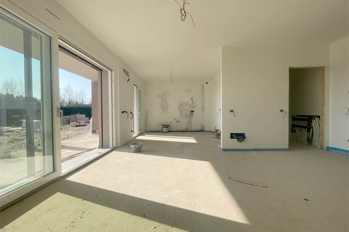 Nuovo trilocale con giardino e box doppio