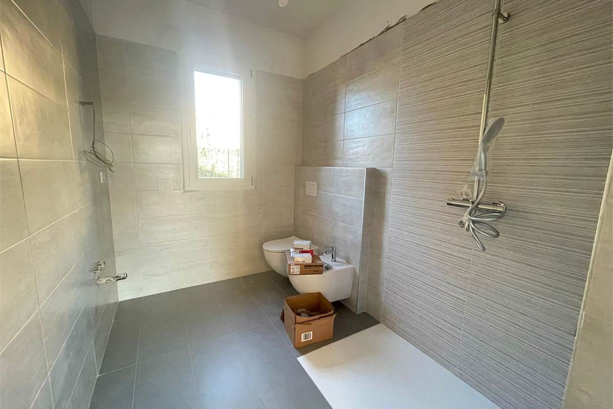 Nuovo trilocale con giardino e box doppio