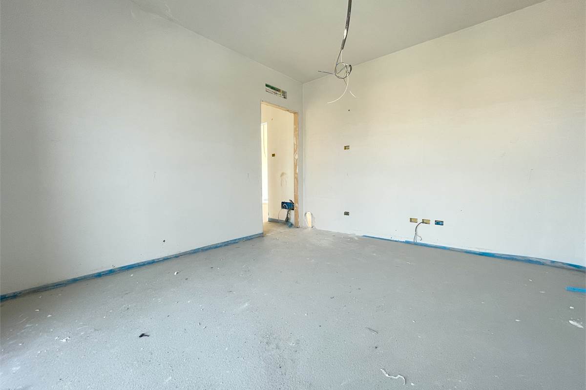 Nuovo trilocale con terrazzo e box doppio