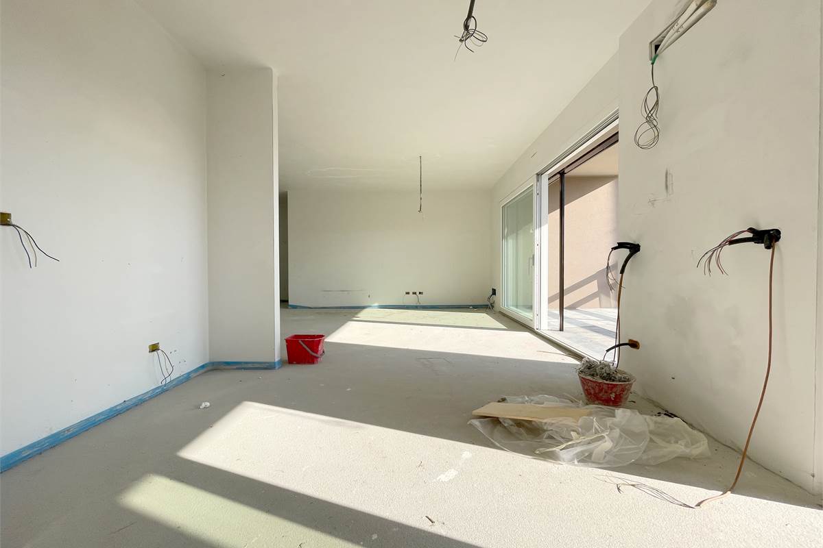 Nuovo trilocale con terrazzo e box doppio