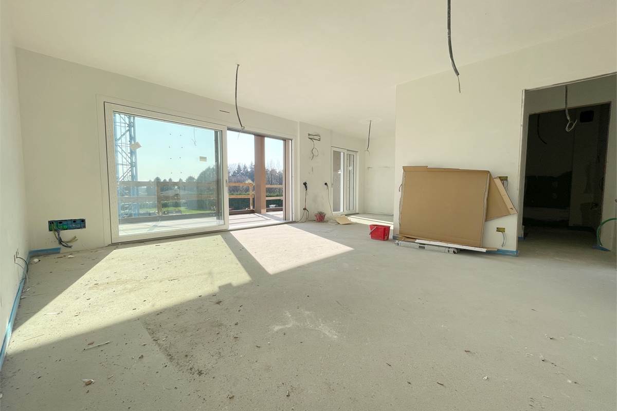 Nuovo trilocale con terrazzo e box doppio