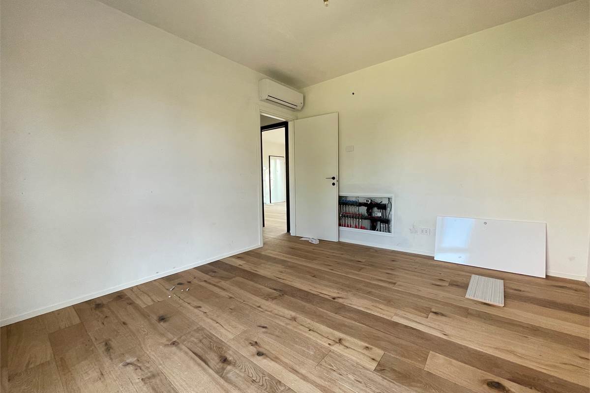 Nuovo trilocale con terrazzo e box doppio