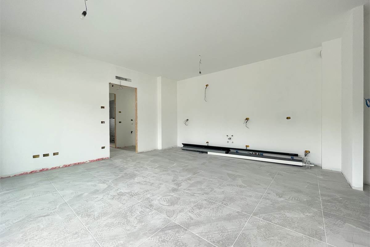 Nuovo trilocale con terrazzo