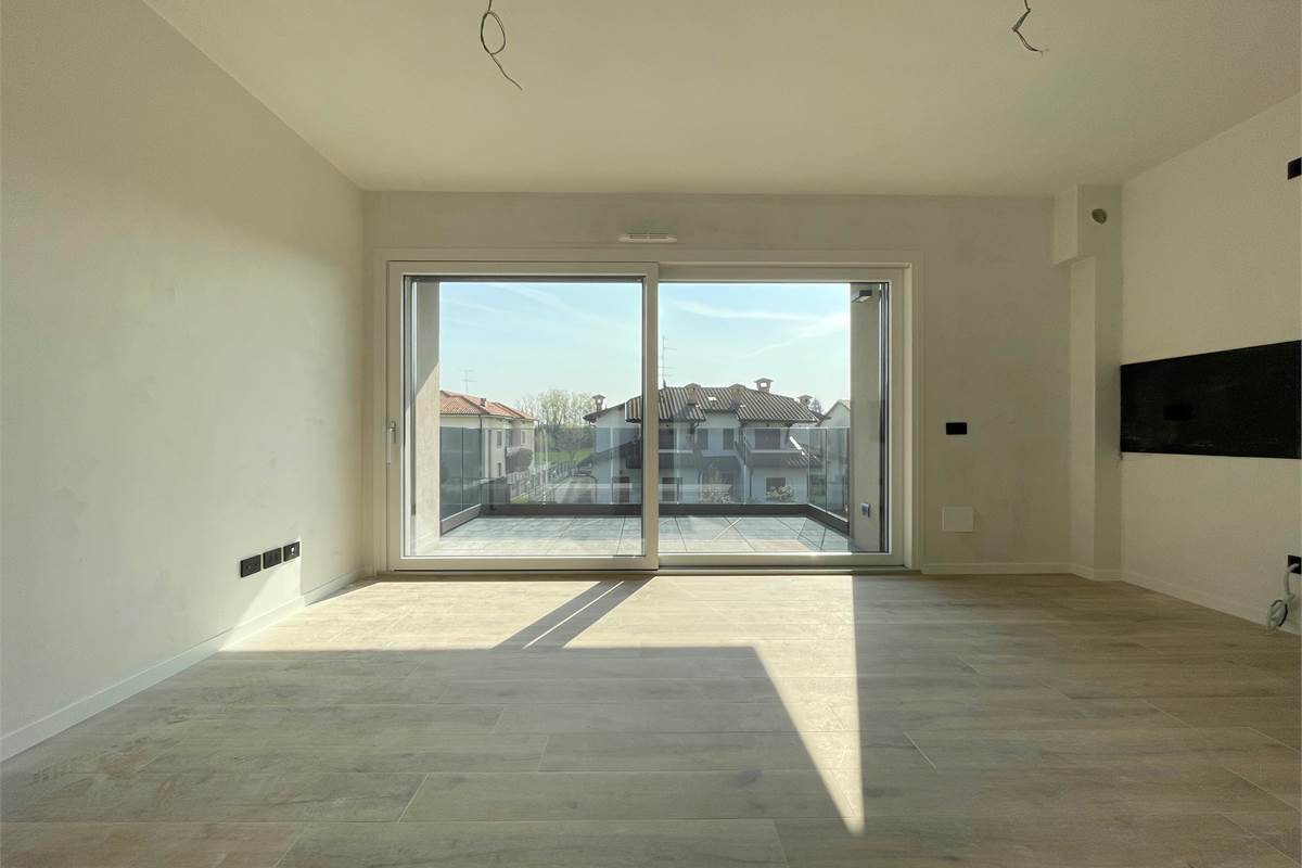 Nuovo bilocale con terrazzo