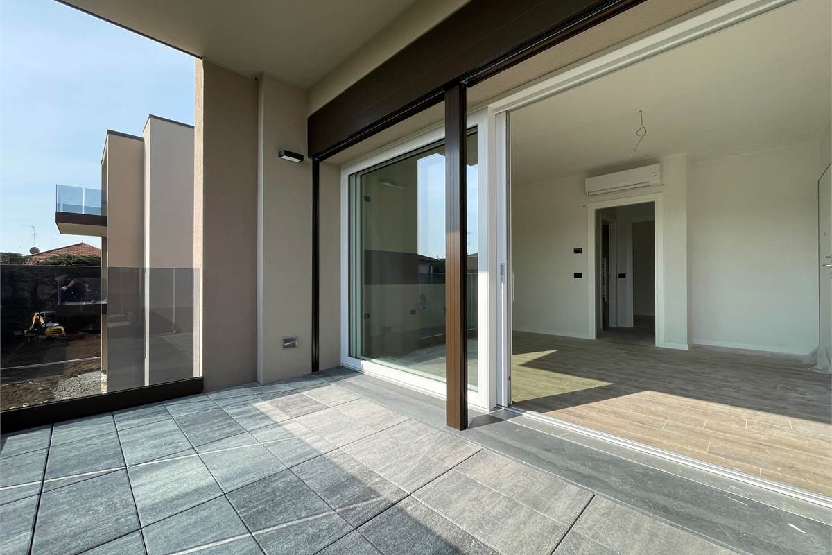Nuovo bilocale con terrazzo