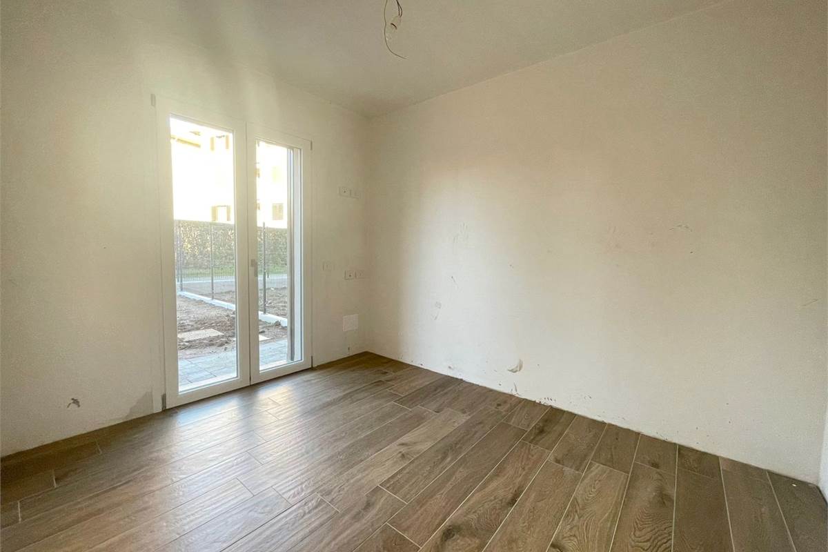 Nuovo trilocale con giardino