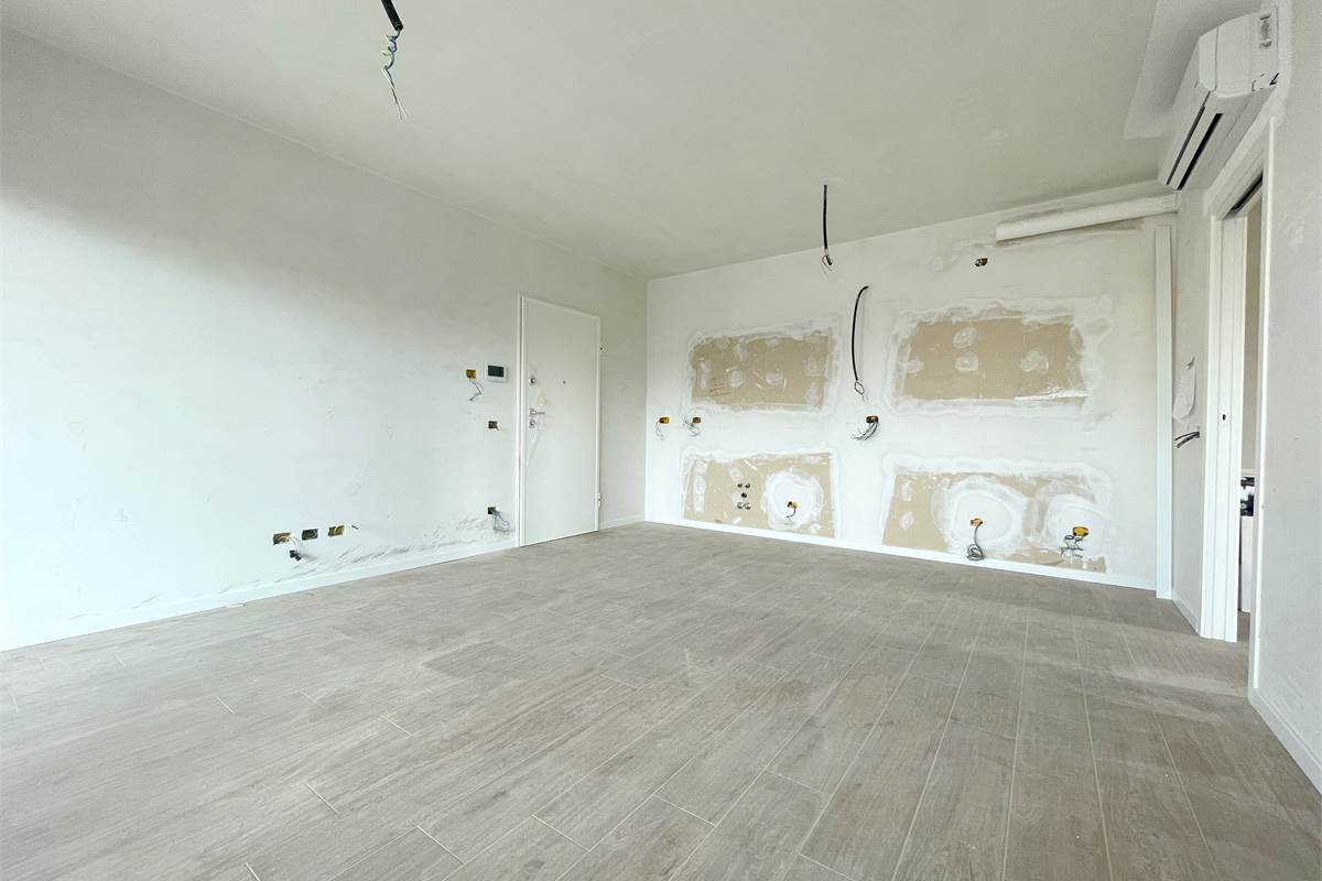 Nuovo bilocale con terrazzo