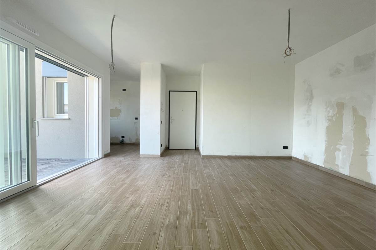 Nuovo trilocale con terrazzo