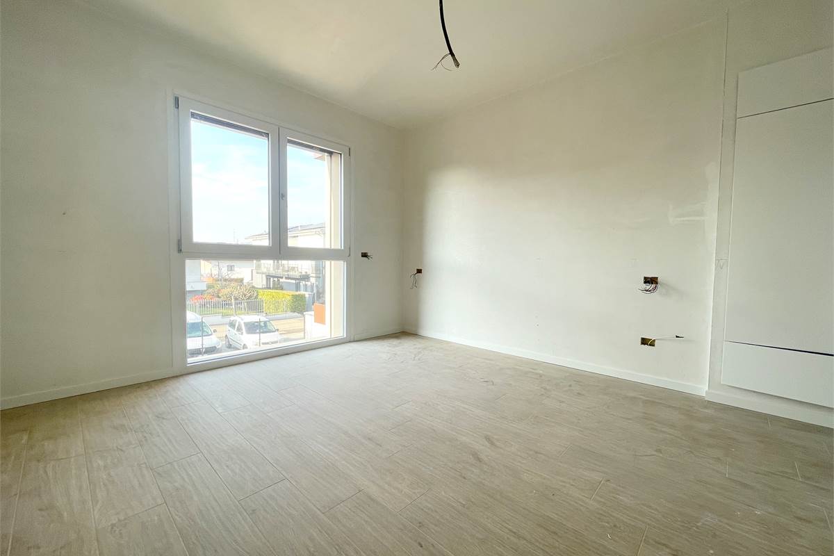 Nuovo bilocale con terrazzo