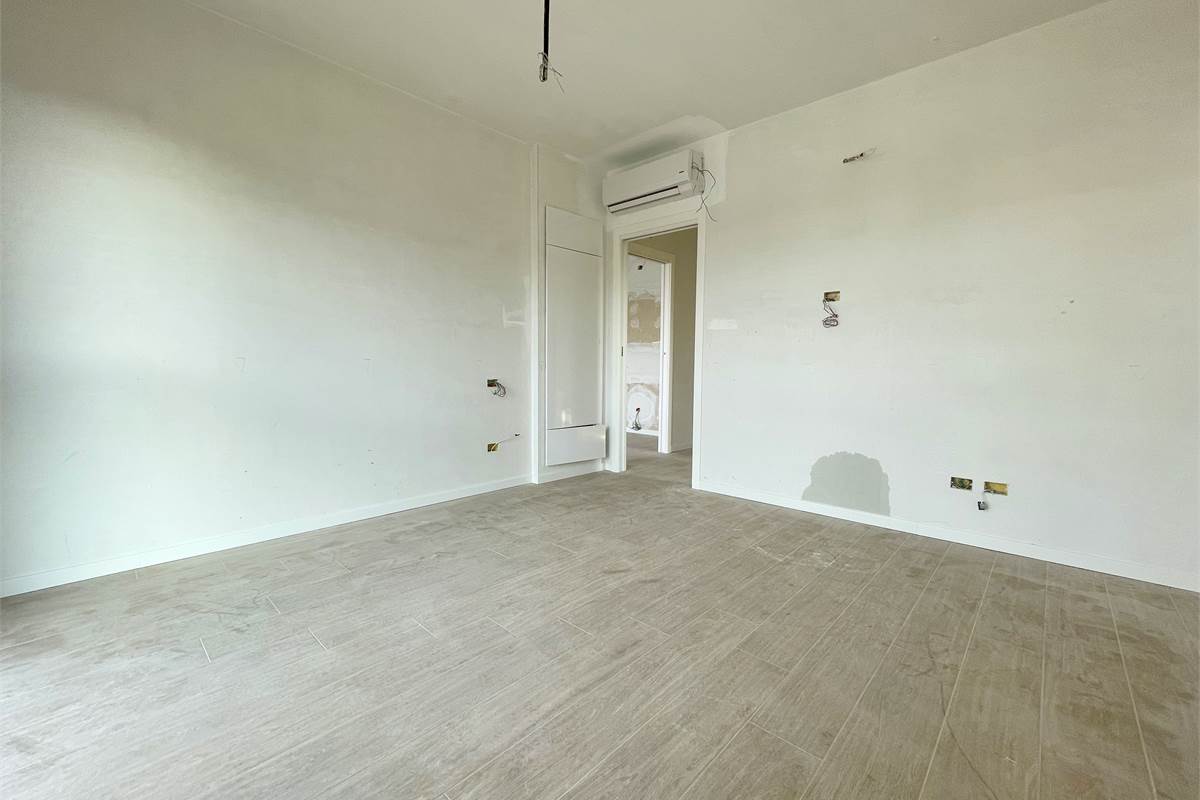 Nuovo bilocale con terrazzo