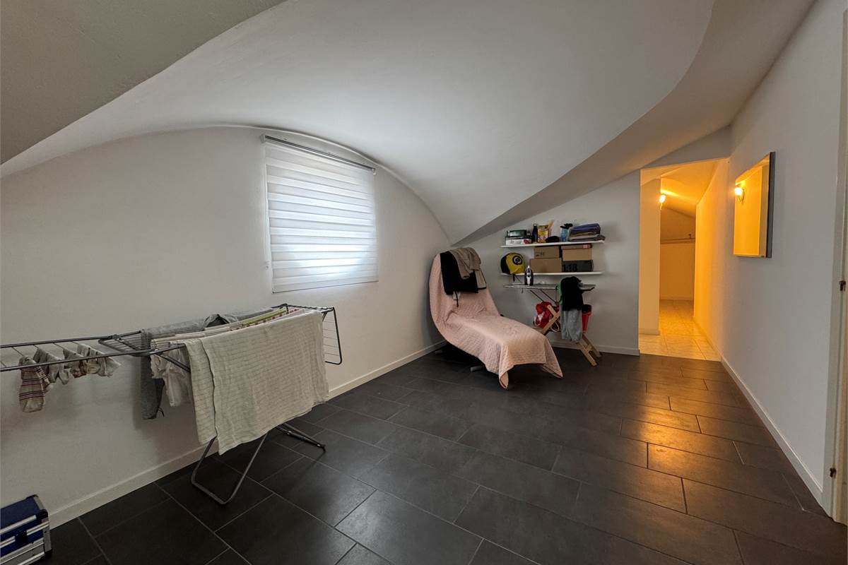 Ampio trilocale con terrazzo e box