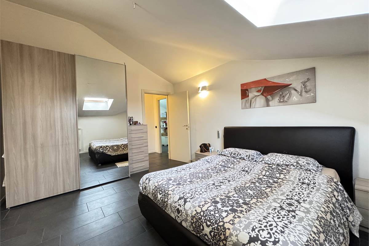 Ampio trilocale con terrazzo e box