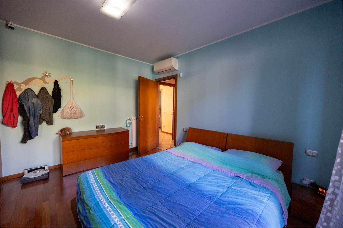 Trilocale con giardino e box doppio