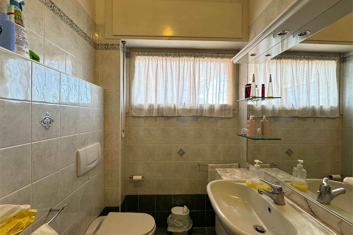 Appartamento signorile con balcone panoramico sul Monte Rosa