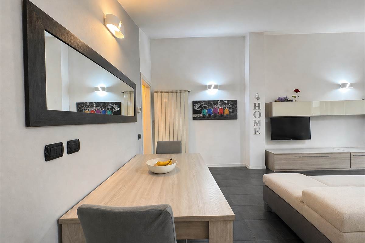 Ampio trilocale con terrazzo e box