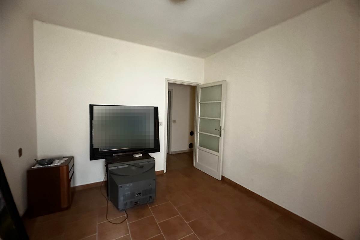 ASSO: INTERA PROPRIETA' IN CENTRO 