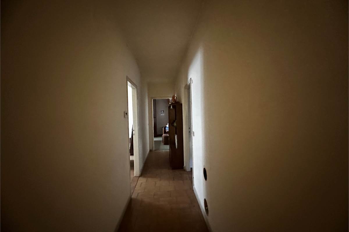 ASSO: INTERA PROPRIETA' IN CENTRO 