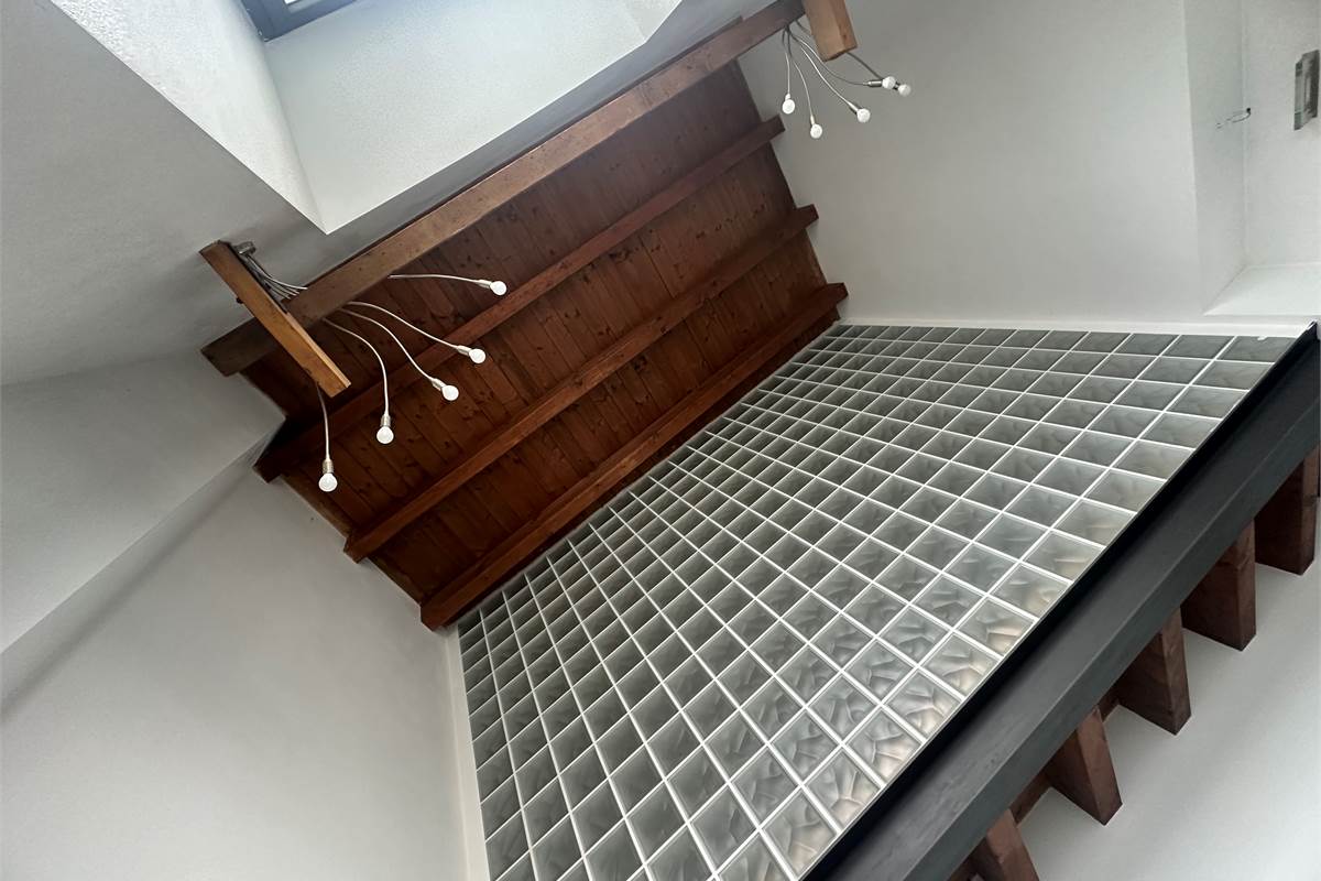 ALBESE CON CASSANO:LOCALI COMMERCIALI IN CENTRO