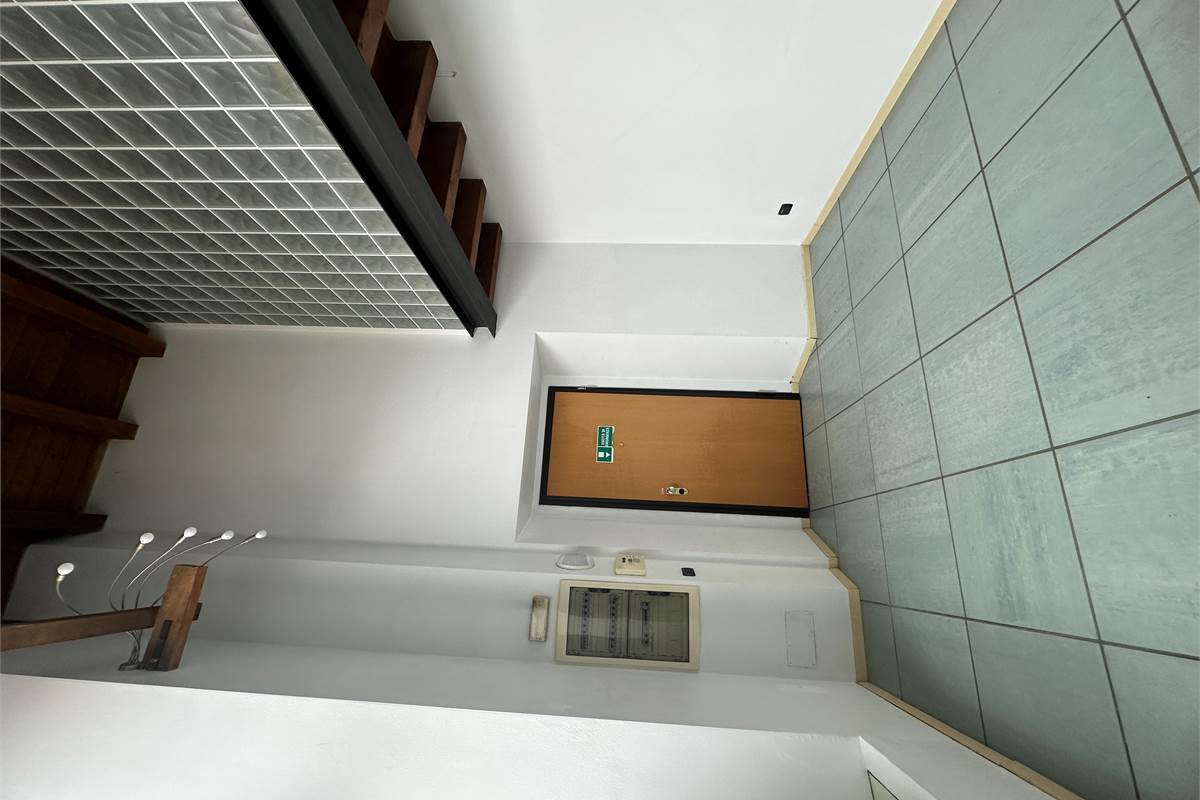 ALBESE CON CASSANO:LOCALI COMMERCIALI IN CENTRO