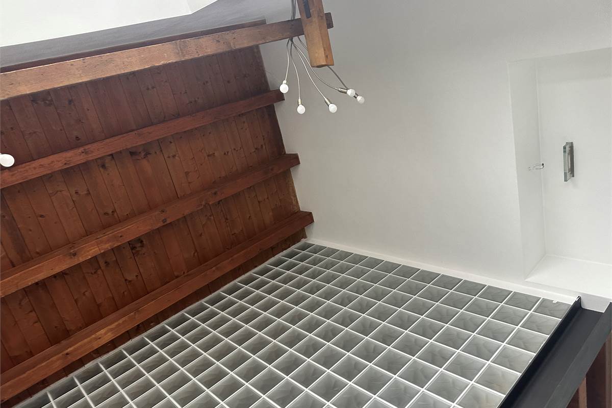 ALBESE CON CASSANO:LOCALI COMMERCIALI IN CENTRO