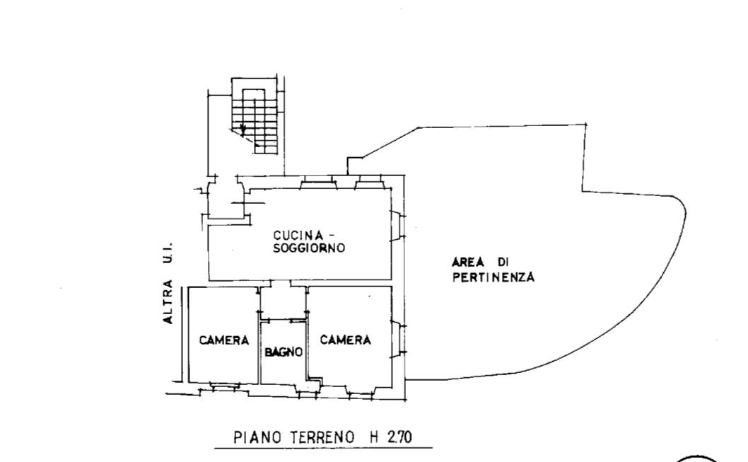 Erba: Appartamento con giardino pianeggiante ,box 