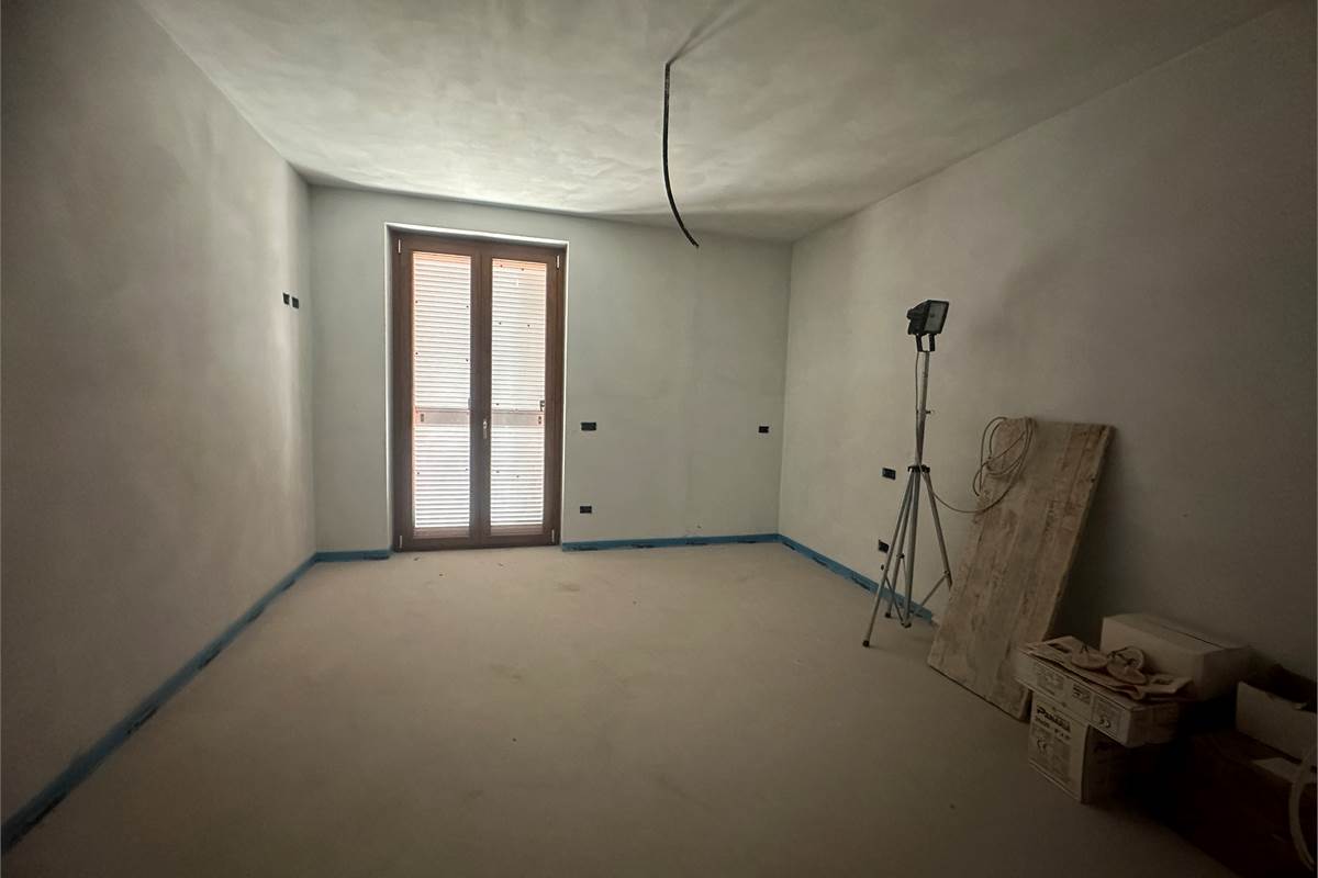 ELEGANTE VILLA SINGOLA IN ZONA RESIDENZIALE