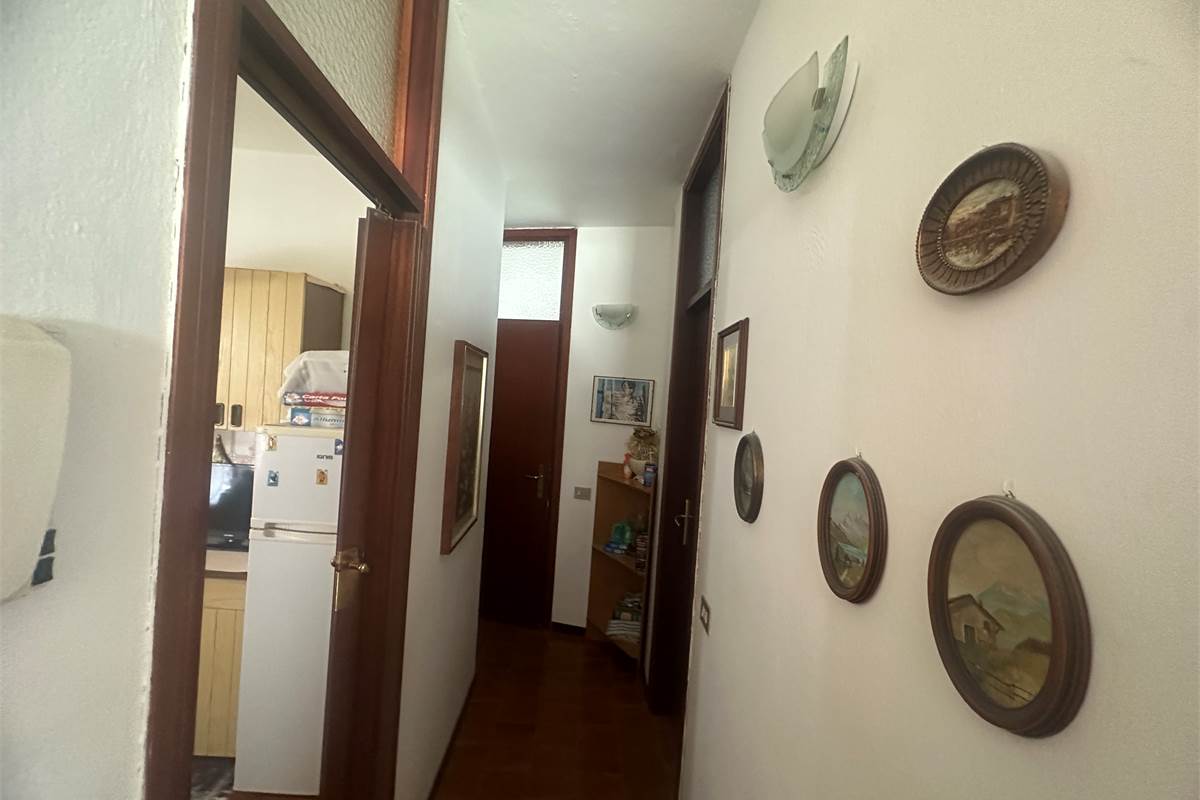 CASTELMARTE:APPARTAMENTO CON BOX