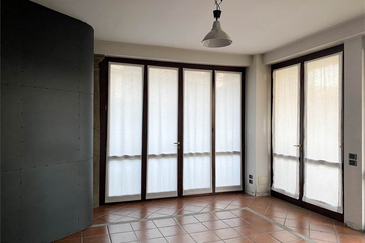 Arosio:Casa singola anche per due famiglie 