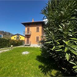 EUPILIO:VILLA SINGOLA CON GIARDINO