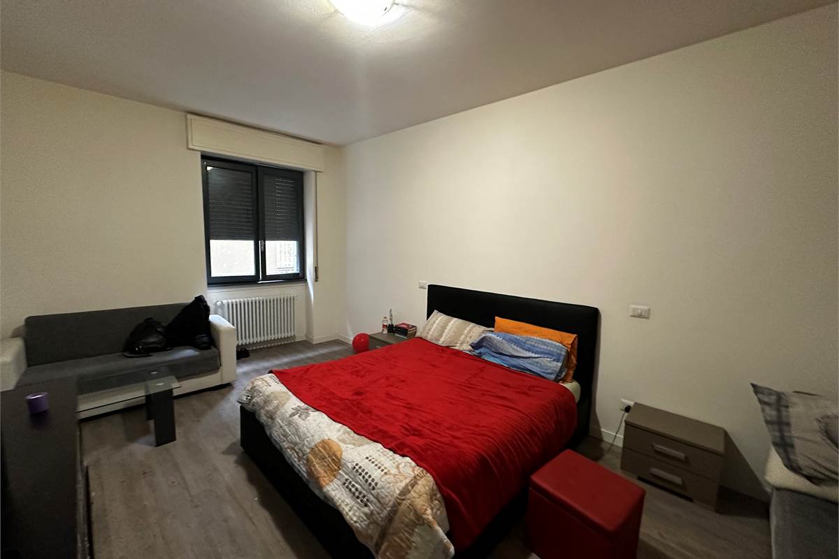 ASSO,IN CENTRO-4 LOCALI