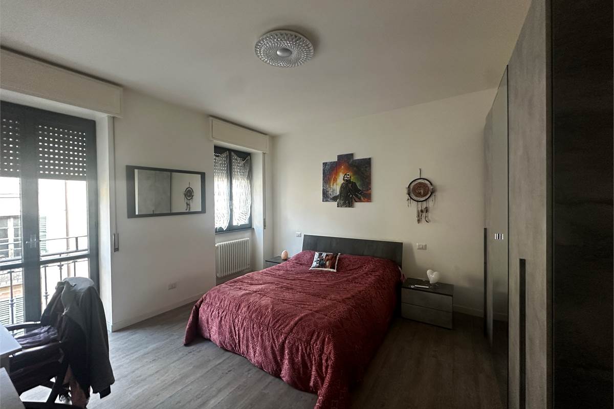 ASSO,IN CENTRO-4 LOCALI