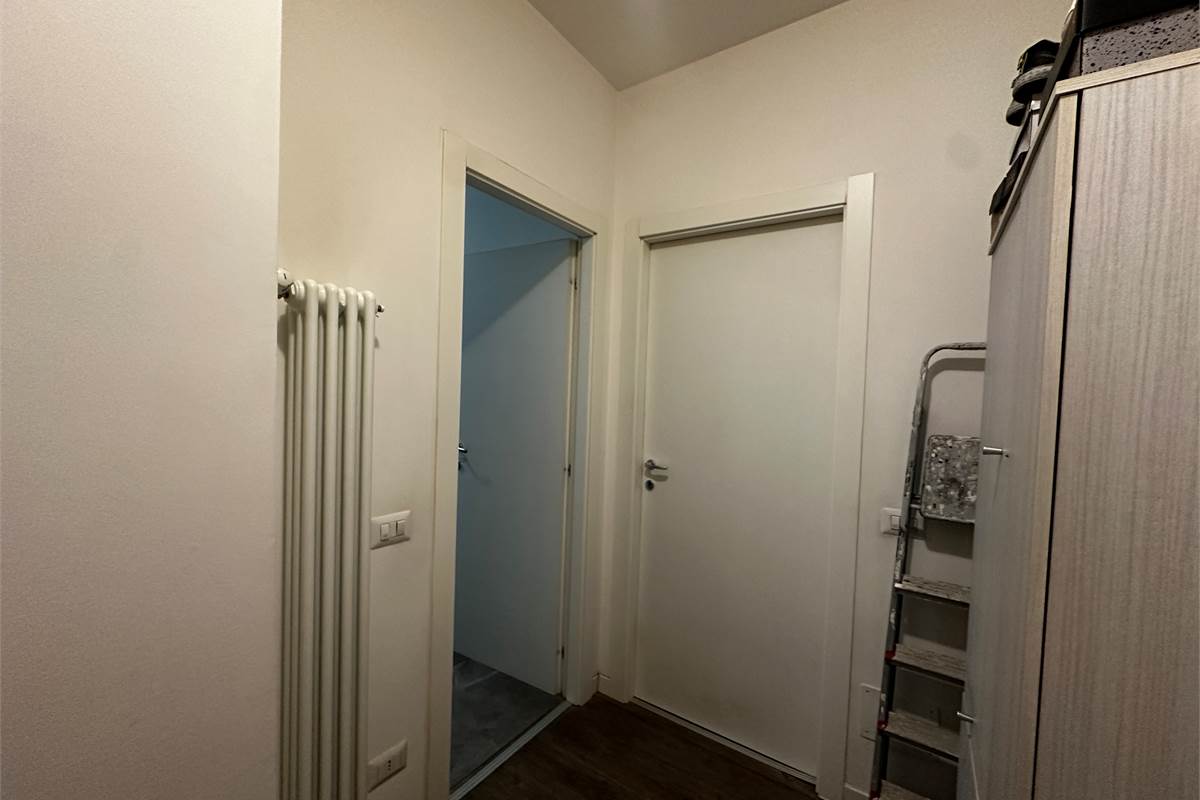 ASSO,IN CENTRO-4 LOCALI