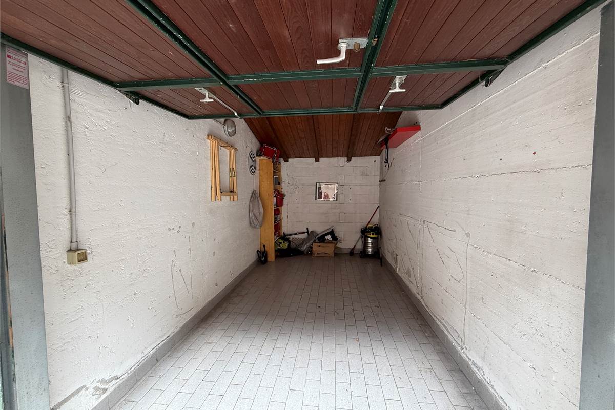 ERBA CENTRO:APPARTAMENTO CON SOPPALCO E BOX