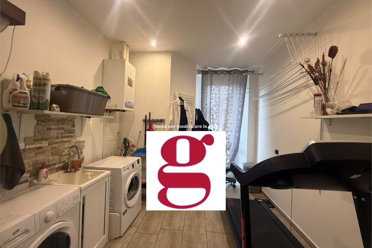 VALBRONA:CASA SINGOLA ANCHE PER DUE FAMIGLIE