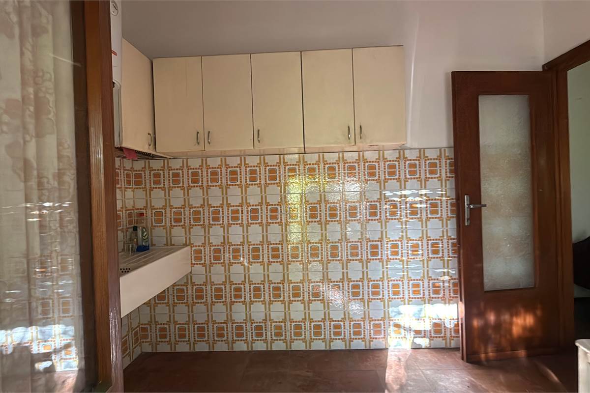 ASSO:VILLA SINGOLA CON GIARDINO