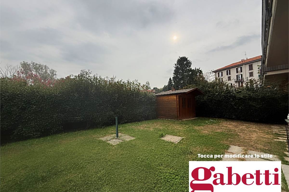 LURAGO D'ERBA: APPARTAMENTO CON GIARDINO E BOX DOPPIO