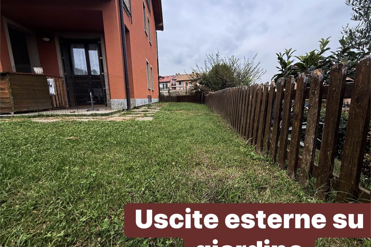 LURAGO D'ERBA: APPARTAMENTO CON GIARDINO E BOX DOPPIO