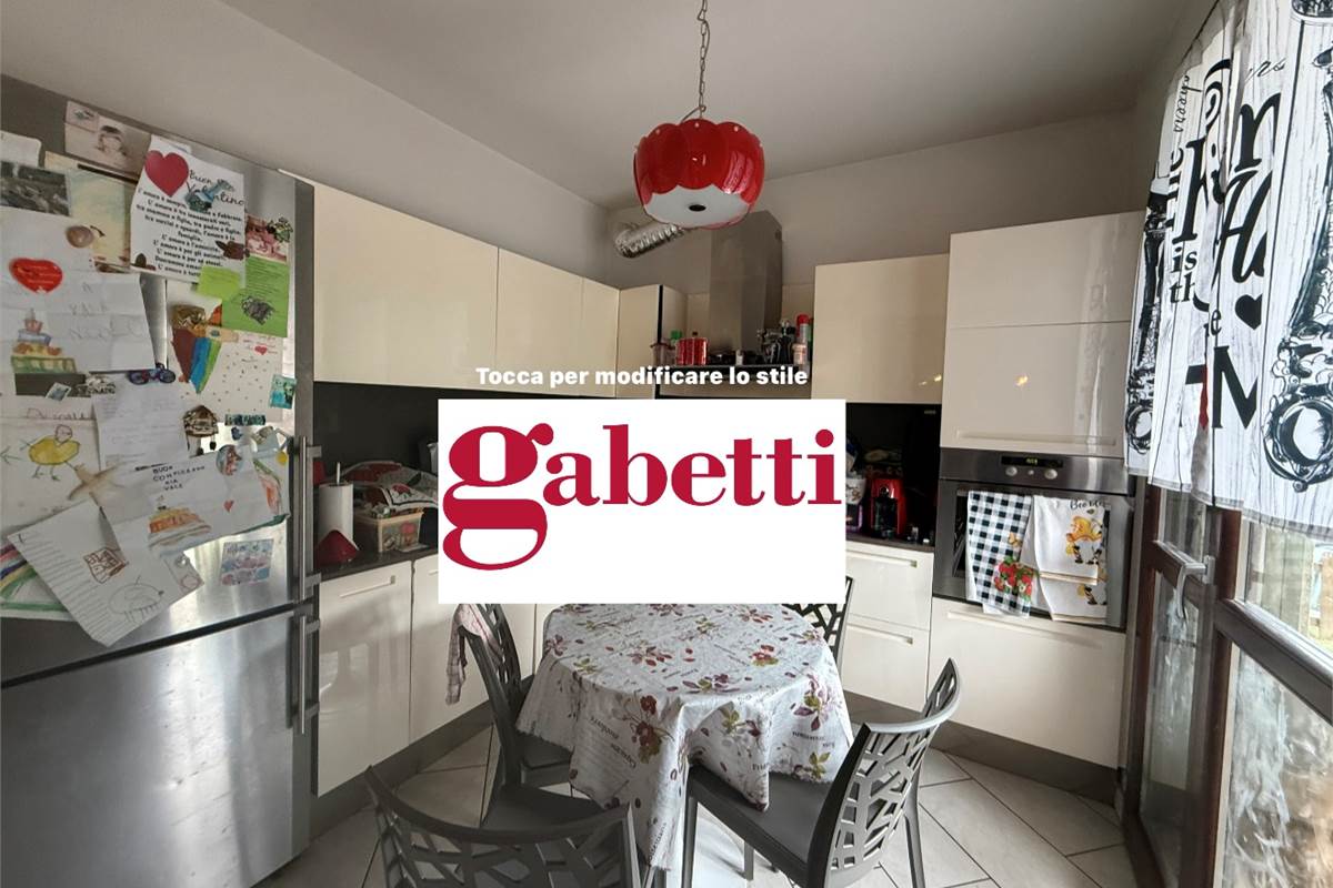 LURAGO D'ERBA: APPARTAMENTO CON GIARDINO E BOX DOPPIO