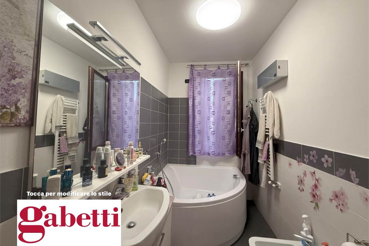 LURAGO D'ERBA: APPARTAMENTO CON GIARDINO E BOX DOPPIO